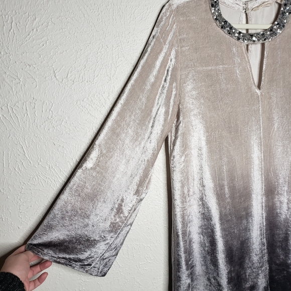 Soft Surroundings Ombre Velvet Sequin Sparkle Key Hole Tunic Modest Holiday Top - Picture 11 of 12
